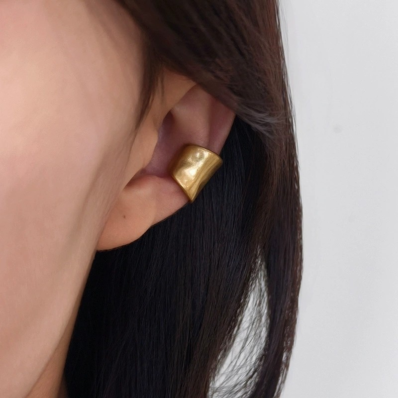 Fashion Retro Women Piercless Ear Clip Earring Classic Wide C Shape Trendy Earcuff Earrings Girl Gift Simple Daily Wear Jewelry