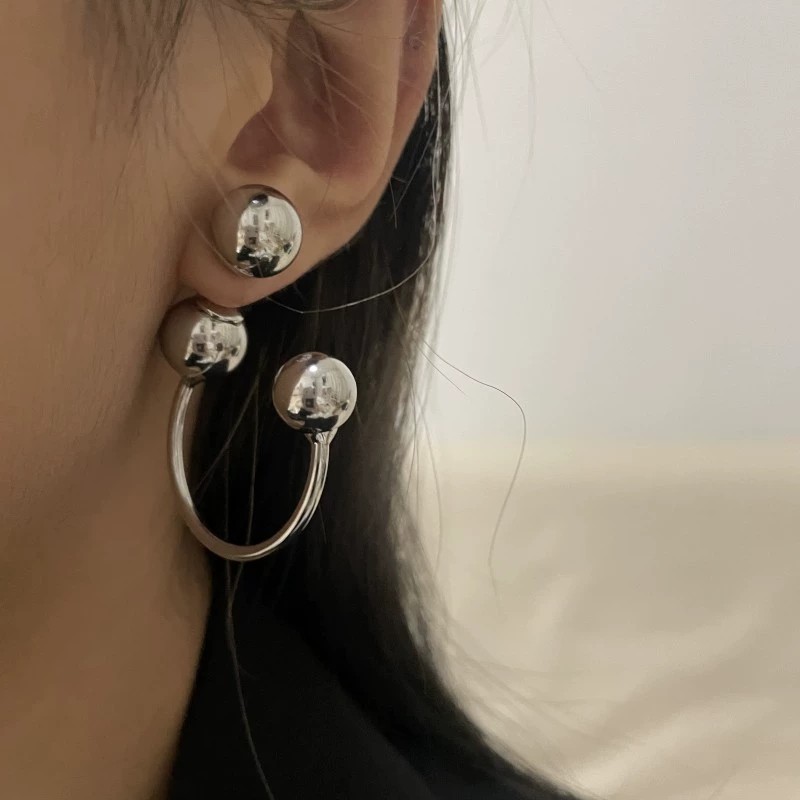 2025 Fashion Smooth Round Ball Metal Earrings for Women Girls Simple Geometric Trendy Design Jewelry Accessories Quality Gifts