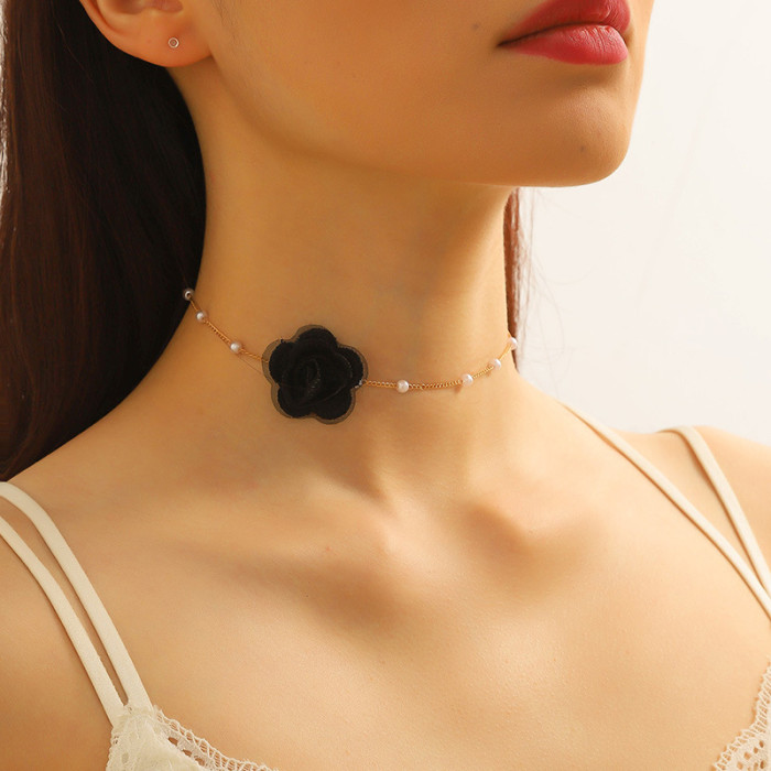 New Arrival Pearl & Small Flower Clavicle Chain ✨