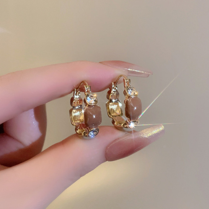 Hollow Geometric Retro High-End Drop Earrings ✨