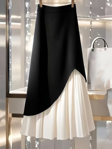 A Black And White Color-Blocked Elegant Midi Skirt