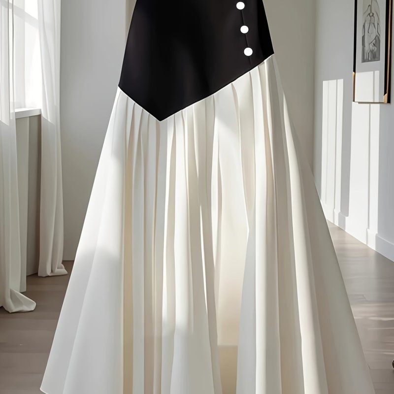 Attractive Wealth Women'S Black And White Color-Blocked Skirt