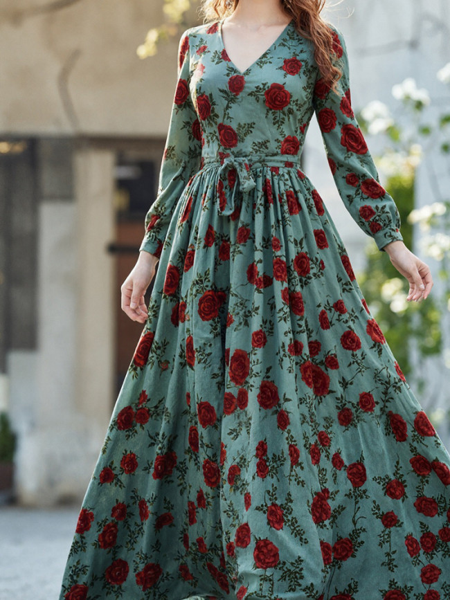 🌹 Vintage Rose Print V-Neck Long Sleeve Pleated Evening Maxi Dress