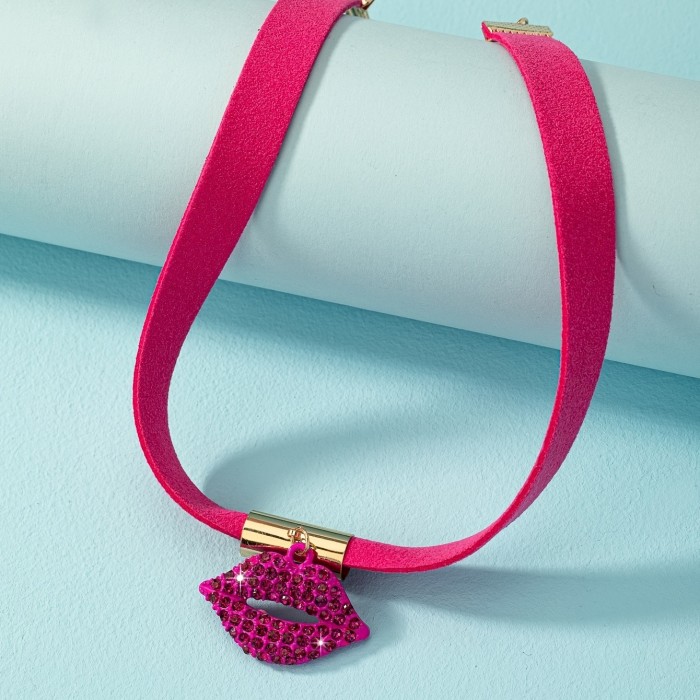 A Stunning Full-Rhinestone Lip Pendant, a Unique Rose-red and Black Necklace Choker in European and American Style