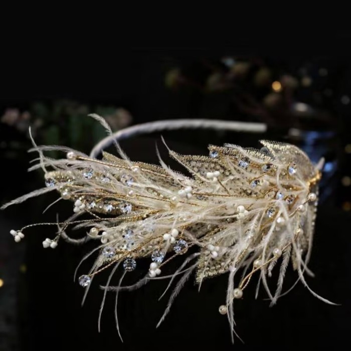 1pc High-End European And American Super Wedding Bride Headdress Embroidery Feather Headband Rhinestone Wedding Dress Headwear Studio Styling