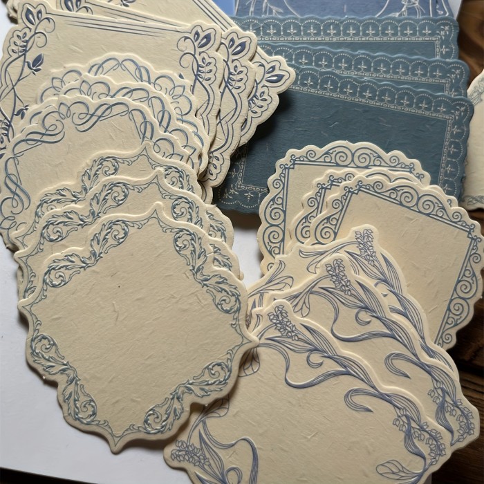 Vintage Boxed Notepaper\u002F30 Sheets Per Box\u002FEmbossed Design\u002FThick Specialty Paper\u002FSuitable for Diaries And Scrapbooking As Decorative Paper