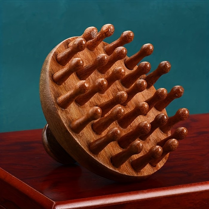 Dragon and Phoenix Sandalwood 28-Prong Round Comb