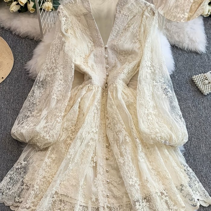 Spring\u002FSummer Sweet Court-Style V-Neck\u002FLantern Sleeve\u002FHeavy Embroidery\u002FVersatile A-Line\u002FElegant Trendy Midi Dress