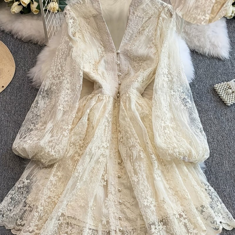 Spring\u002FSummer Sweet Court-Style V-Neck\u002FLantern Sleeve\u002FHeavy Embroidery\u002FVersatile A-Line\u002FElegant Trendy Midi Dress