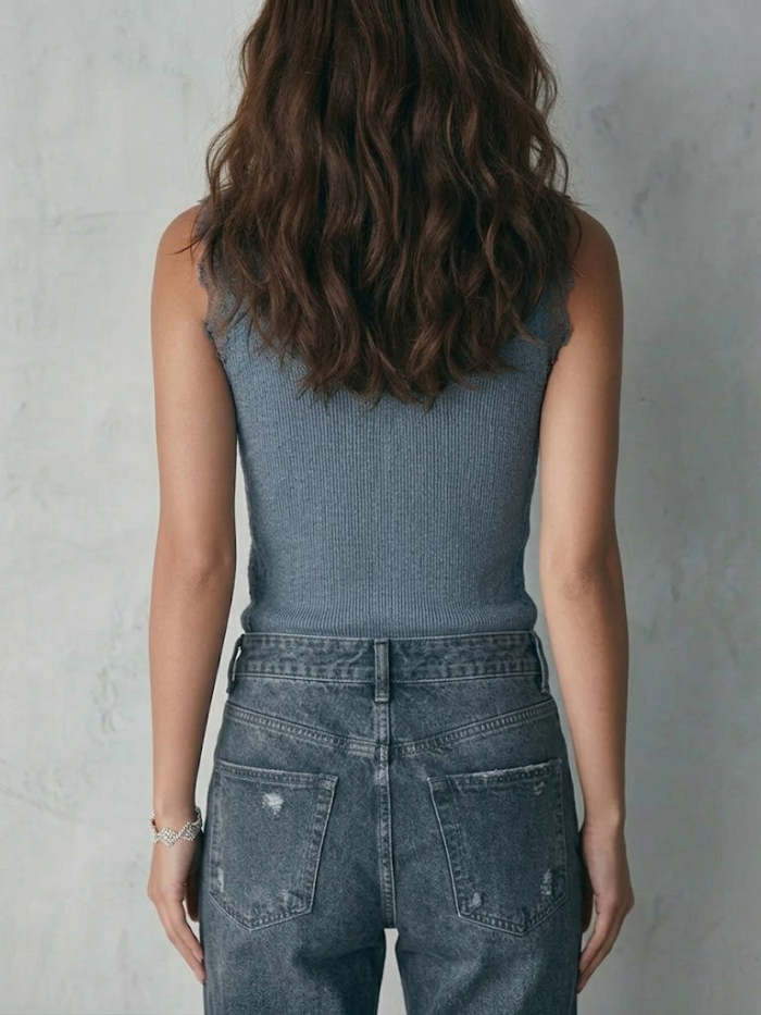 Classic & Simple Spliced lace-trim Knitted Vest
