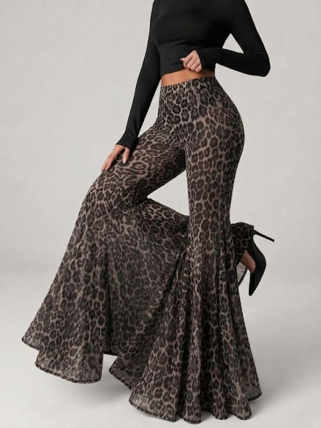 Stylish And Sexy Stretchy Leopard-print Flared Pants