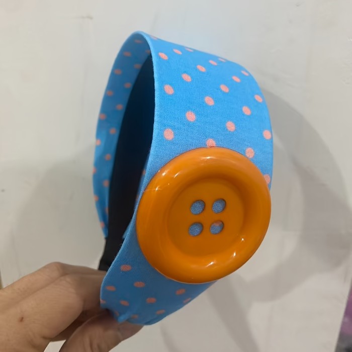 Vintage Polka Dot Wide-Brim Headband with Large Buttons, Headband for a Smaller Face and Higher Crown, Versatile for Daily Face Washing and Hair Styling, Perfect for Outings and Photoshoots