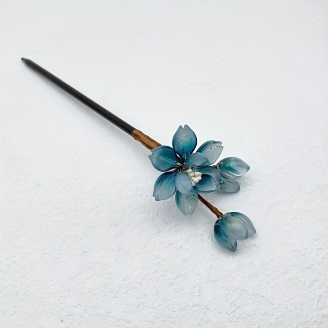 Daily Elegance | Chic Vintage Floral Hairpin - Blue And White, Fashionable Metal Hairpiece for Updos And Buns, Hair Adornments