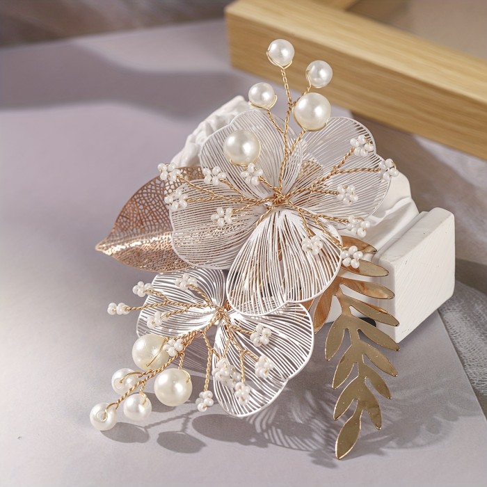 Vintage Sweet Hollow Petal Leaf Alloy Hairpin, a Versatile Accessory for Parties And Photos