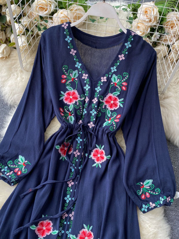 Women's Fashion Retro Ethnic Style Embroidered V-neck Balloon Sleeve  Maxi Dress
