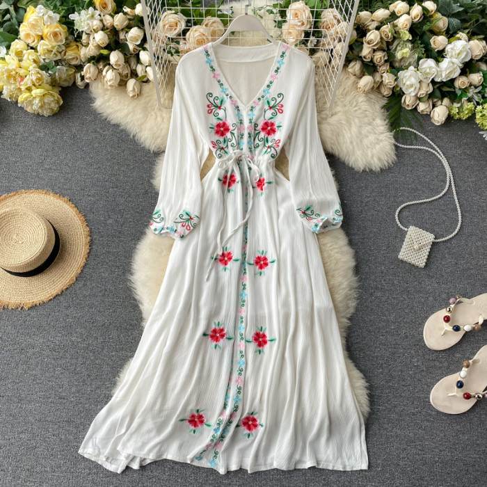 Women's Fashion Retro Ethnic Style Embroidered V-neck Balloon Sleeve  Maxi Dress