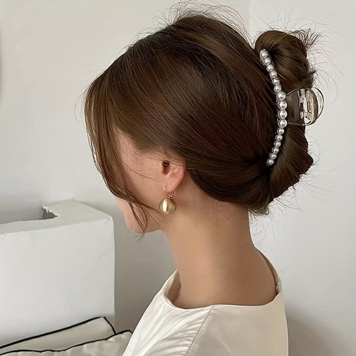 Faux Pearl Hair Claw Clip Elegant Non-Slip Hair Clip