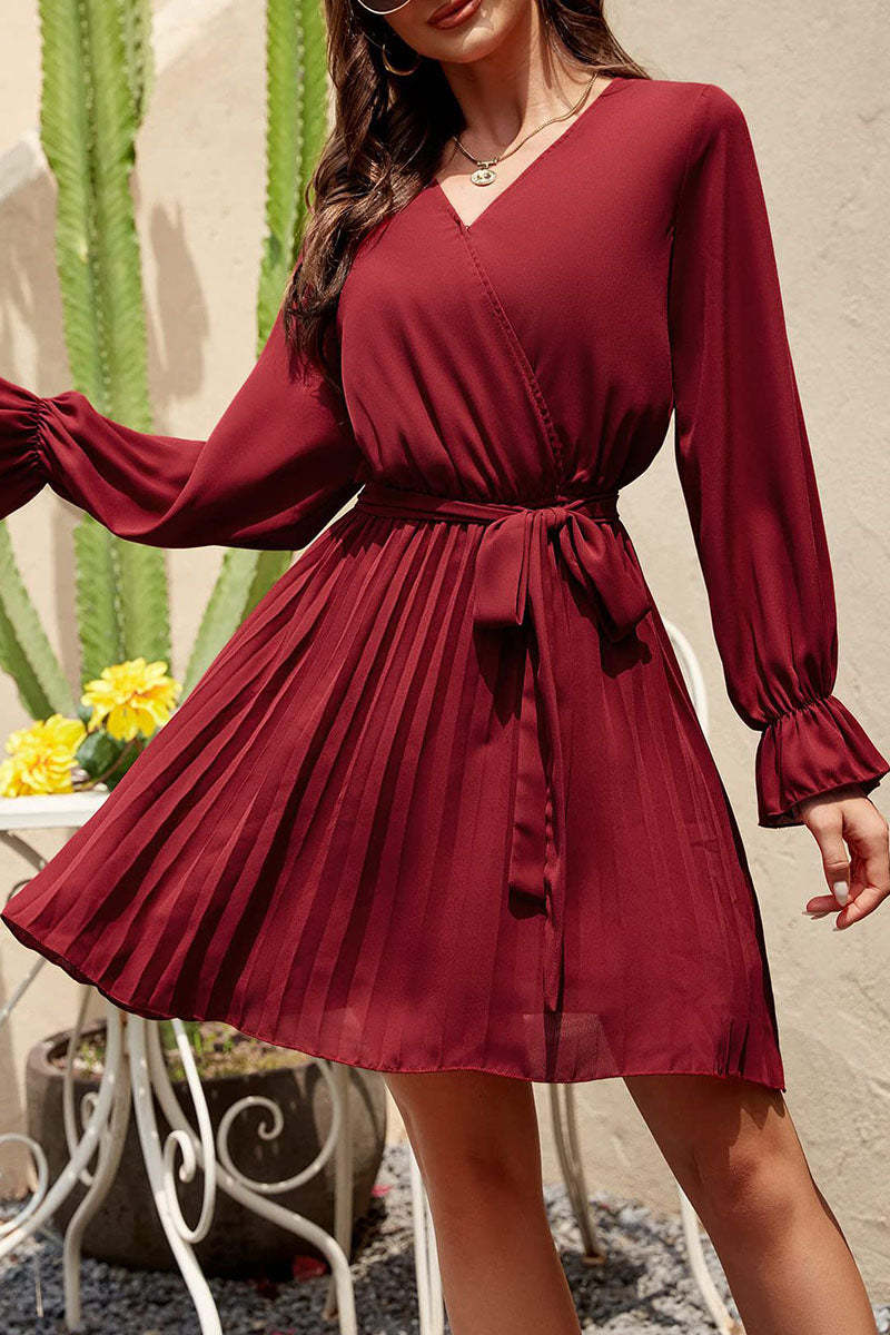 Elegant Solid Frenulum Fold O Neck Pleated Dresses main image 0