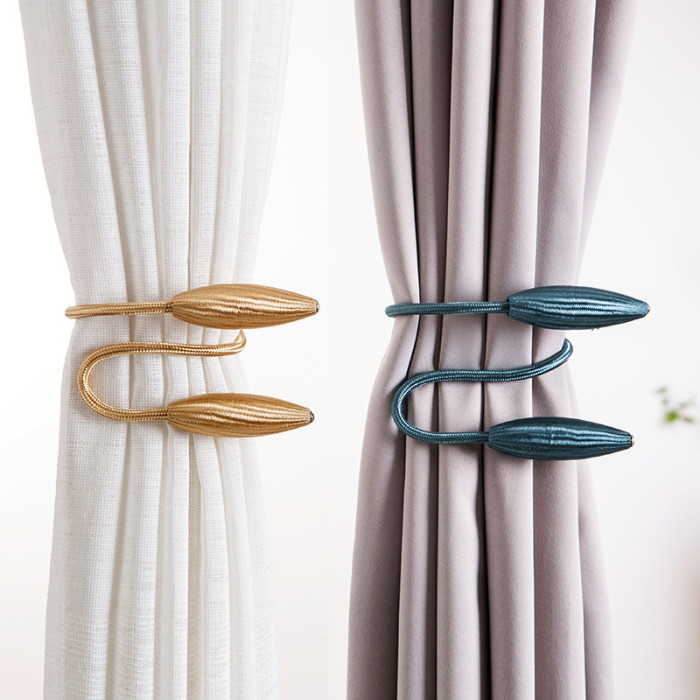 Add a Creative Touch to Your Windows with Twist Curtain Tieback Clips!