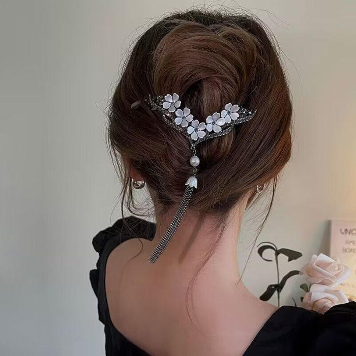 V-shaped Flower Hair Clip With Faux Pearl Tassel Rhinestone Back Head Clip For Thick Hair Daily Headwear Party Accessories