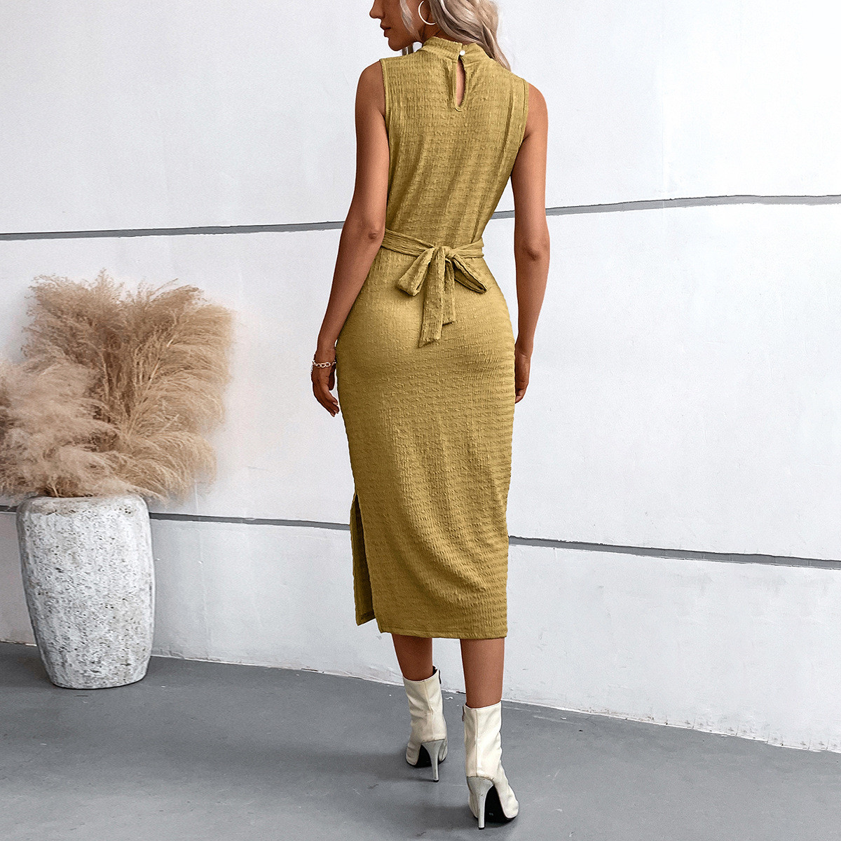Round Neck Slim Fit Long Sleeve Dress main image 0