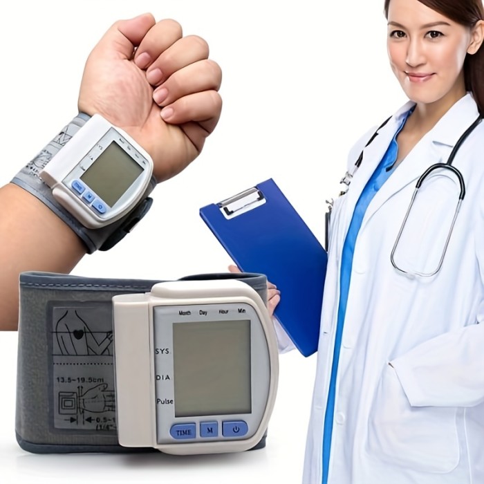 Accurate Blood Pressure Monitoring Made Easy: Wrist Blood Pressure Monitor With Voice Automatic Digital BP Machine & Carrying Case