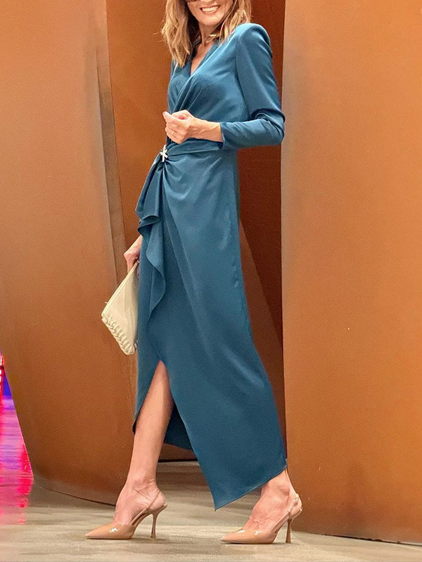 Long Sleeves Buckle Solid Color V-neck Maxi Dresses
