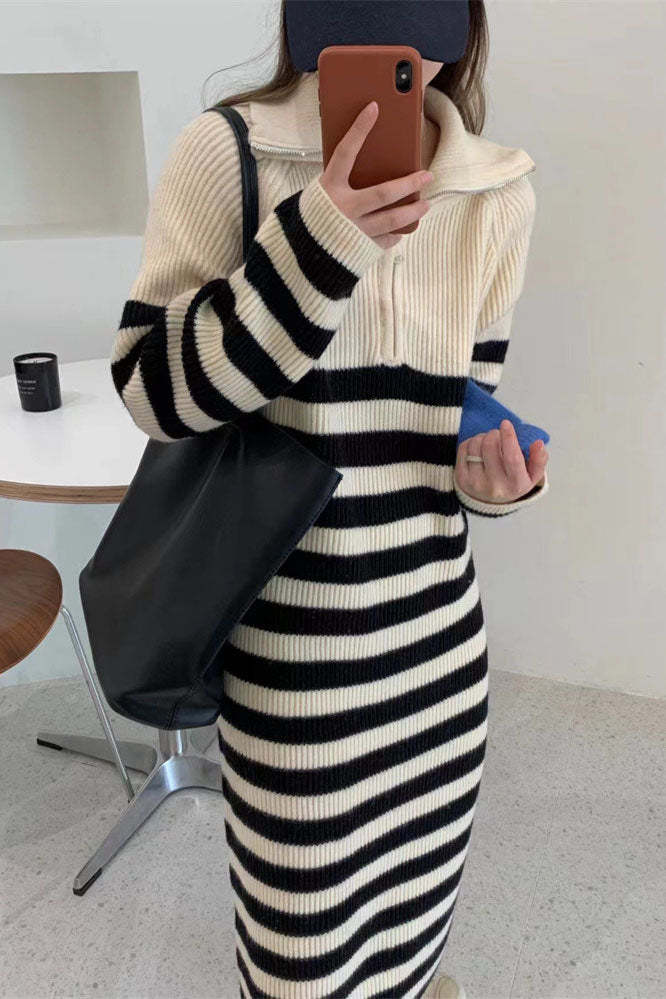 Zip half turtleneck contrast striped mid-length knitted dress