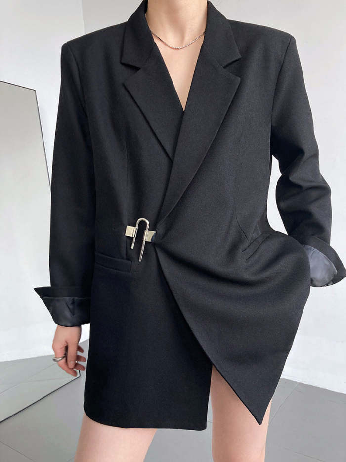 Metal Buckle Closure Sleek and Casual Tailored Suit