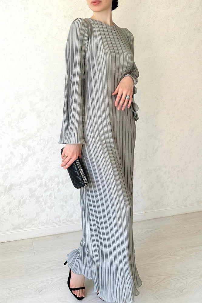 Elegant Pleated Trumpet Sleeve Midi Dress