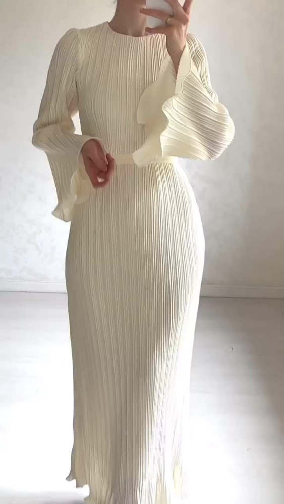 Elegant Pleated Trumpet Sleeve Midi Dress