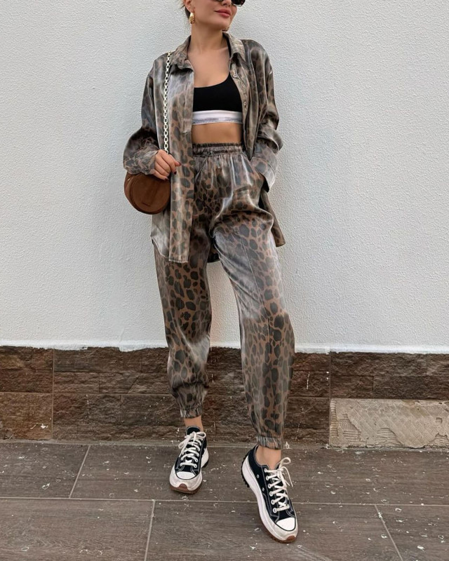 Leopard Shirt with High-waisted Tapered Cropped Pants Set