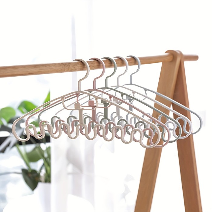 1pc Wave Shaped Clothes Hanger, Bedroom Accessories, Laundry Organization, Space Saving Tank Top And Bra Hangers For Closet Organization, Closet Organizers And Storage, Home Organization And Storage Supplies