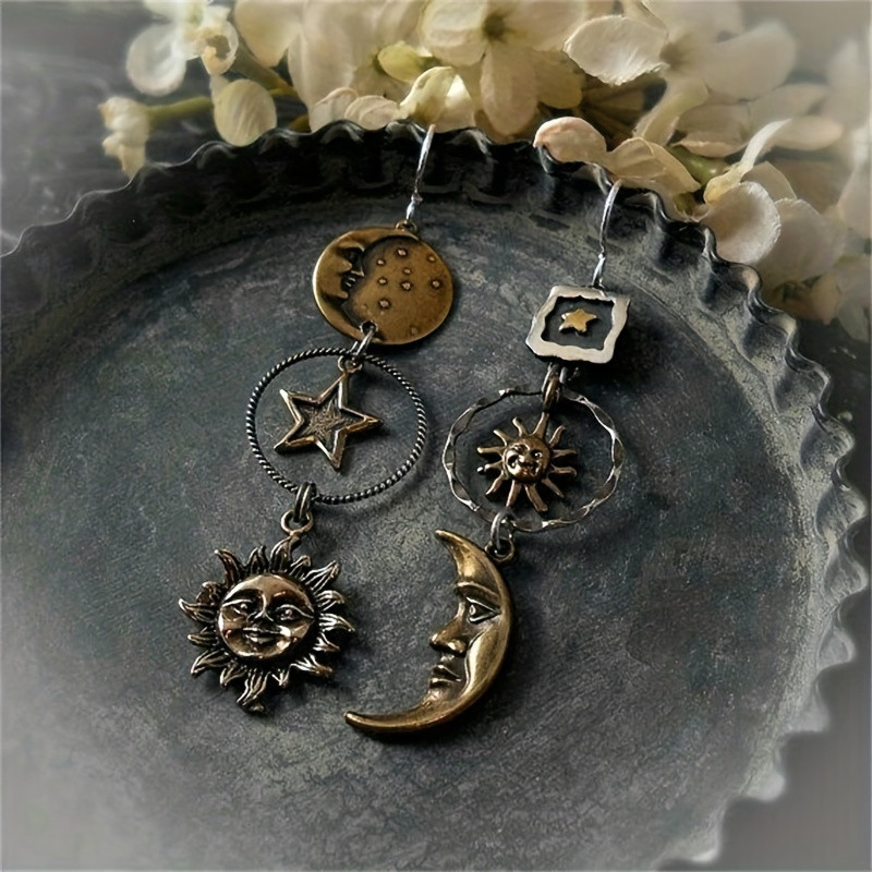 Ancient Greek Mythology Face Sun Moon Dangle Creative Design Women Asymmetric Personality Earrings Party Jewelry
