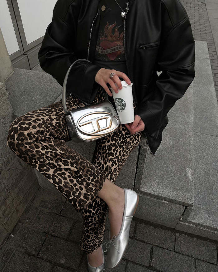 Retro leopard print slim fit pants