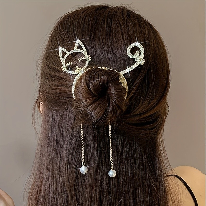 Elegant Alloy Hair Clip with Rhinestone Cat, Tassel Pearl Dangle, Cute Round Shape - Fashion Hairpin Accessory for Women and Girls, Single Piece, Color-Matched Decoration