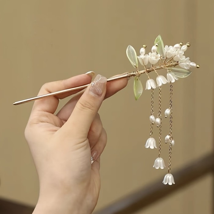 Elegant Traditional Chinese Style Hairpin, 1pc, Faux Pearl Lily Flower Tassel, High-End Charm, Bun Holder Hair Stick, Cheongsam Accessory, Vintage Ethnic Hair Jewelry