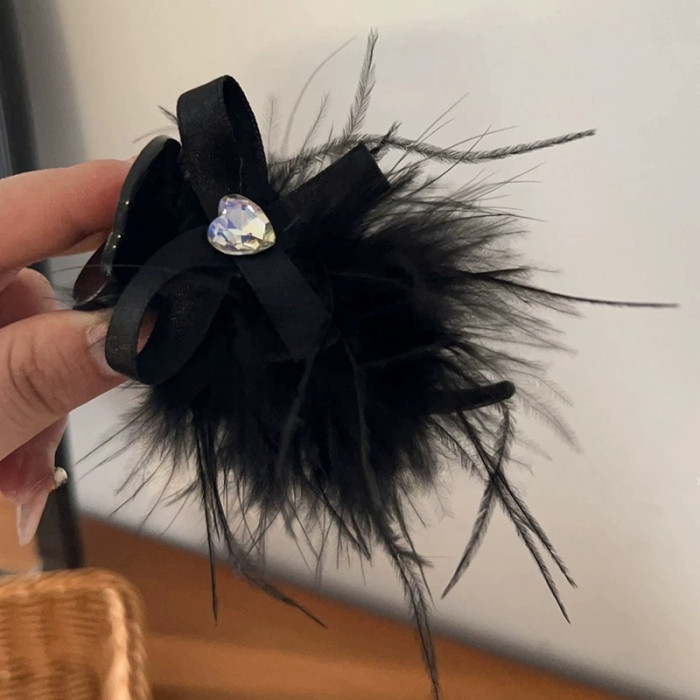 1pc Elegant Ladies Hair Accessory, Sweet Style Bun Maker Claw Clip With Heart Rhinestone, Lazy Hair Updo Tool For High Ponytail, Faux Feather Hair Clip For Women's Hairstyling