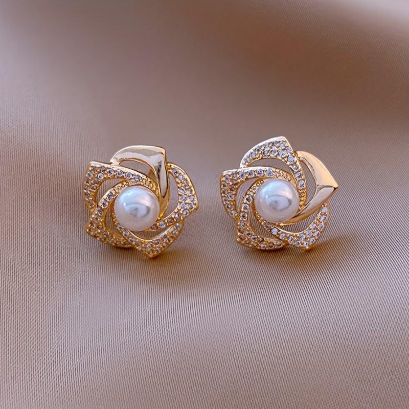 Exquisite Hollow Flower Design Stud Earrings Zinc Alloy Jewelry Embellished With Imitation Pearl Vintage Elegant Style Female Gift
