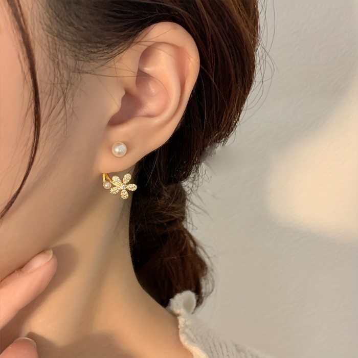 1pc, Sparkling Golden Floral Stud Earrings with Pearl Rhinestones - Perfect Gift for Women, Girls, and Special Occasions
