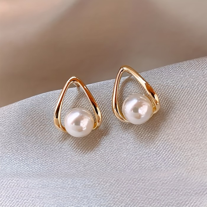 Hollow Geometric Stud Earrings Embellished With Imitation Pearl Vintage Elegant Style For Women Dating Ear Decor