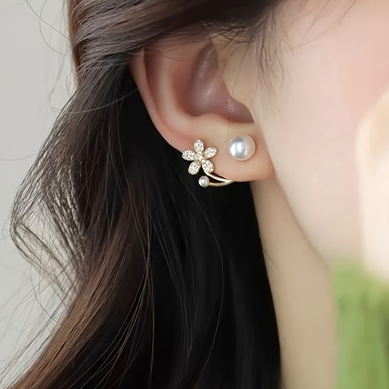 Exquisite Golden Flower With Shiny Zircon Faux Pearl Decor Stud Earrings Elegant Simple Style Alloy Jewelry Trendy Female Gift