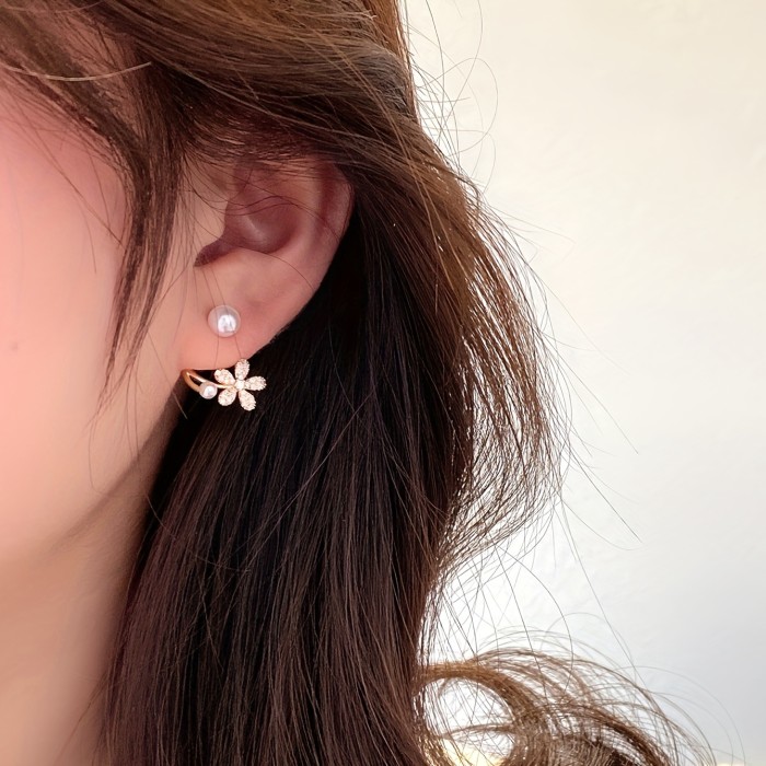 Exquisite Golden Flower With Shiny Zircon Faux Pearl Decor Stud Earrings Elegant Simple Style Alloy Jewelry Trendy Female Gift
