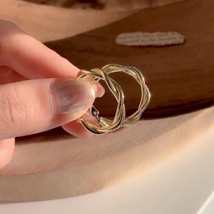 Golden Twisted Pattern Hoop Earrings Elegant Simple Style Iron Jewelry Daily Wear Accessories Female Gift