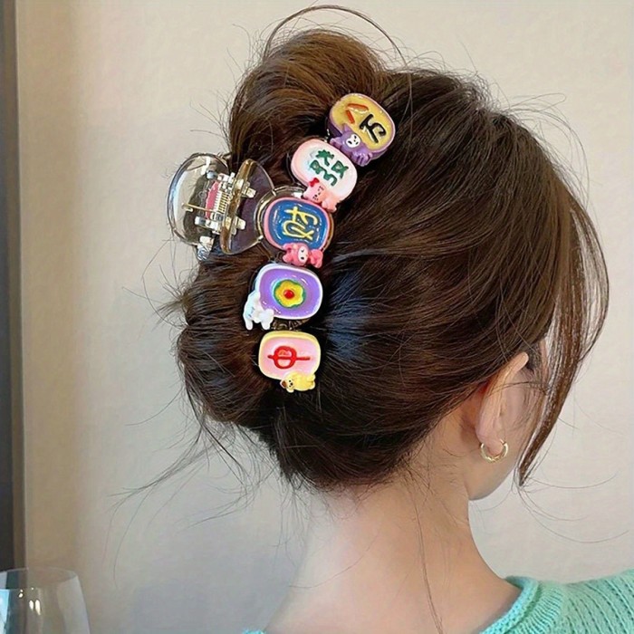 Strong Hold Clear Hair Claw Clip with Cute Cartoon Design - Non-Slip Grip for Thick Hair - Perfect Accessory for Everyday Use