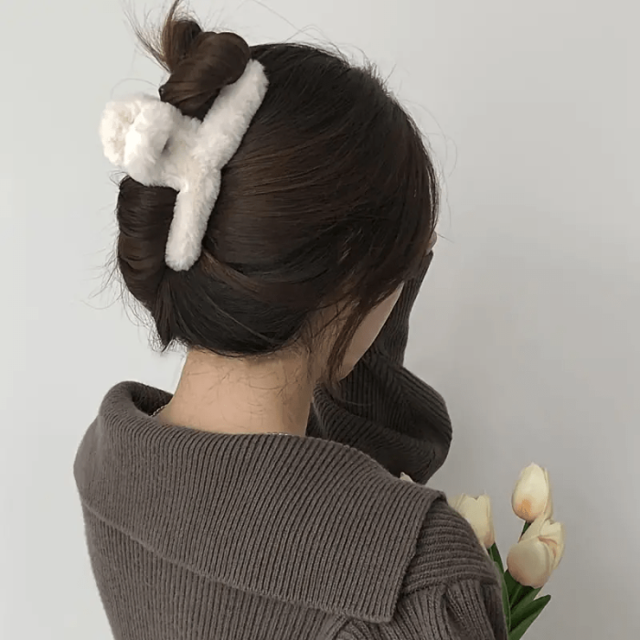 4pcs Elegant Plush Hair Claw Set - Strong Grip For Thick, Curly & Straight Hair - Cute Styling Accessories For Women