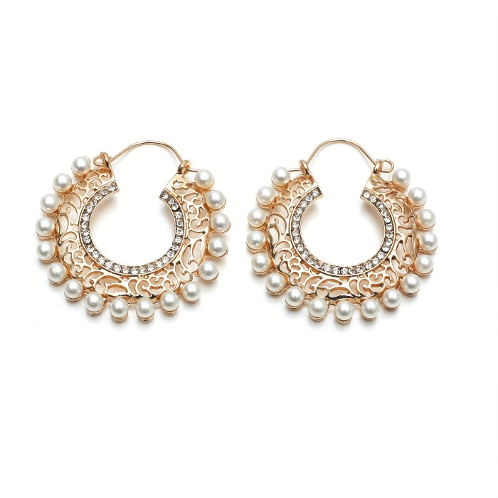 Faux Pearl Sparkling Rhinestone Decor Hollow Round Dangle Earrings Bohemian Elegant Style Alloy Jewelry Trendy Female Gift