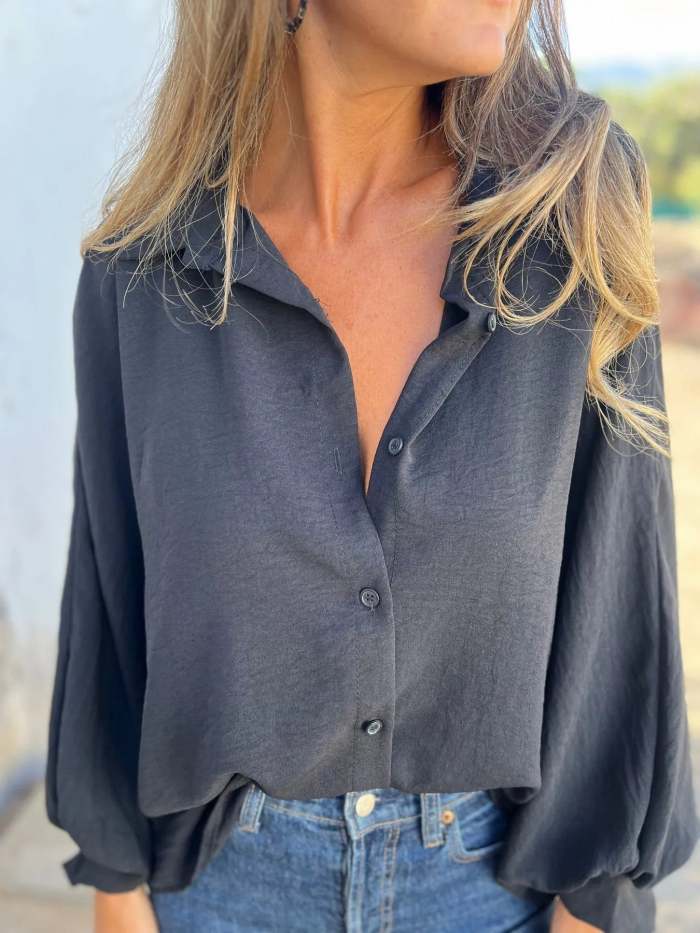 Solid color bat sleeve shirt