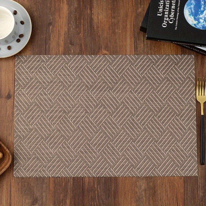 4PCS, Solid Color Twill Woven Waterproof, Oil-proof and Heat-insulating Table Mat, Golden Silk Pattern Hotel Restaurant Placemat, Suitable for Wedding Banquet Christmas Decoration, 30*45cm, Random Style