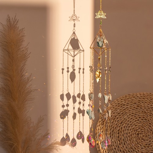 Sun Catcher, Crystal Suncatcher Wind Chime Pendant, Handmade Garden Wall Hanging Decorations Indoors Outdoors Living Room Courtyard Decorative Pendant